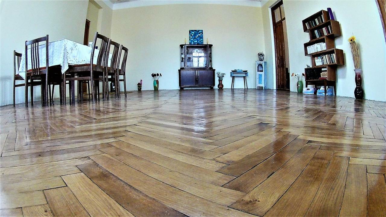 Surmava Palace Martvili Kültér fotó